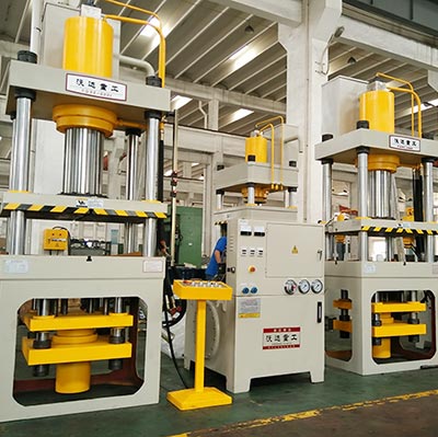 315噸不鏽鋼(gang)鍋碗瓢盆拉(lā)伸液壓機_315T四(si)柱液壓機