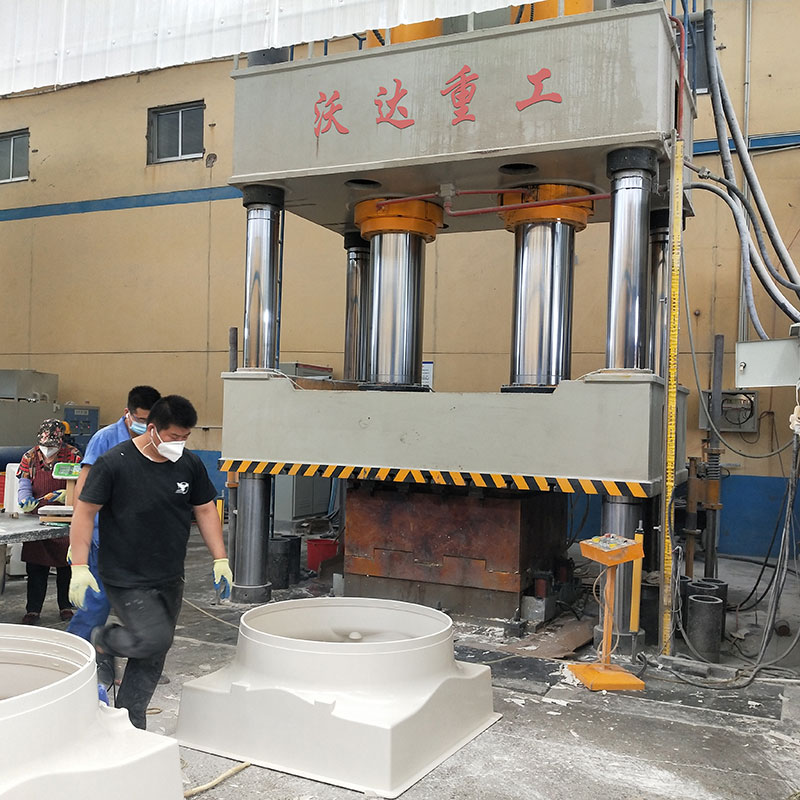 玻璃(lí)鋼風機罩成型(xing)液壓機 玻璃鋼(gāng)風機罩成型液(ye)壓機