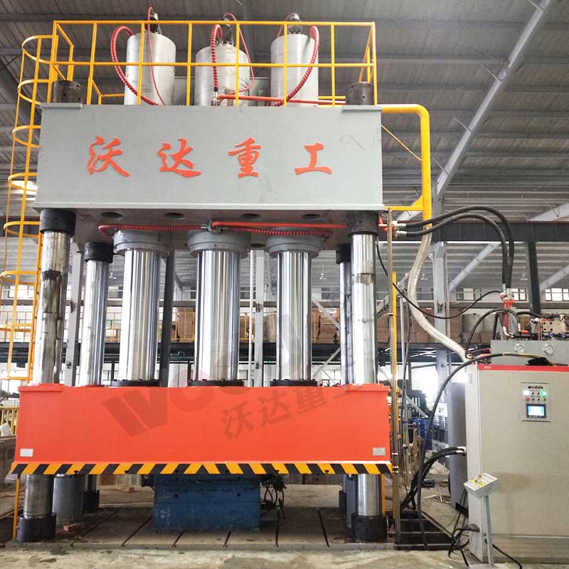 2000噸四柱油壓機(jī) 2000噸四柱油壓機