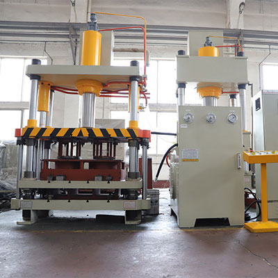 石墨(mò)壓塊成型(xíng)液壓機